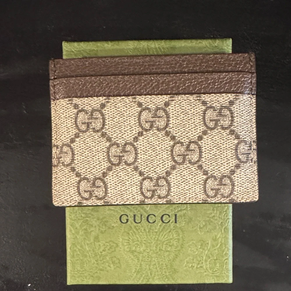 Gucci GG Supreme Brown and Green Card Holder - Picture 4 of 8